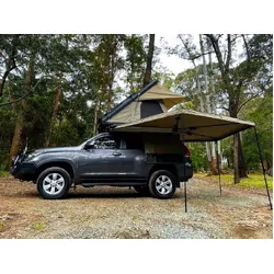 Boab Hard Shell Roof Top Tent With Roof Bars