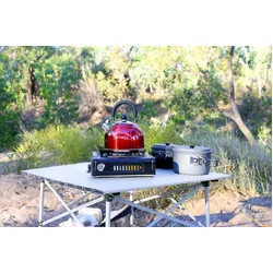 Wildtrak Whistling Kettle 2.5L Stainless Steel Red