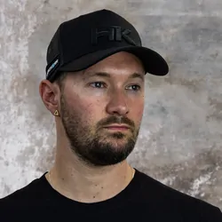 Trucker Hat Twill Snapback (Black)