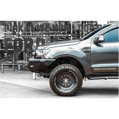 Piak No Loop Bar To Suit Ford Ranger and Everest With Black Recovery Points & Orange Under Body Protection