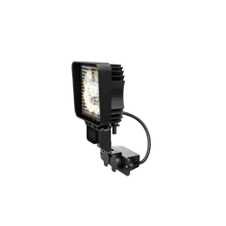Front runner 4in/100mm LED Flood Light w/ Bracket