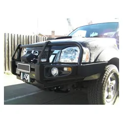 Ironman Deluxe Commercial Bullbar to Suit Nissan Navara D22 2002- Onwards