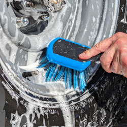 Bowden's Own The Chubby Wheel Brush