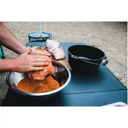 Campfire 4.5 Quart Cast Iron Camp Oven