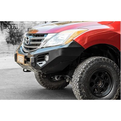 Piak Elite No Loop Bar To Suit Mazda BT50 2014 With Orange Recovery Points and Orange Under Body Protection 