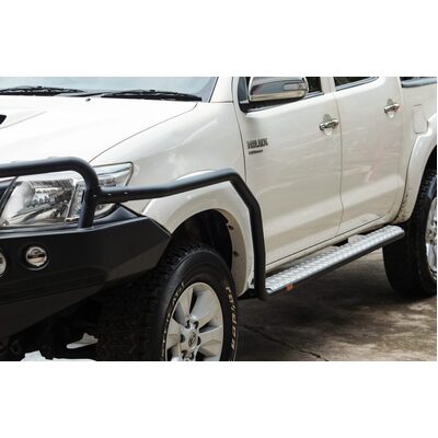 Piak Side Steps Curved Down AL Checker Plate Silver To Suit Toyota Hilux 2005-2015