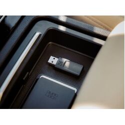 Quad Lock Car - Wireless CarPlay/Android Auto Adaptor