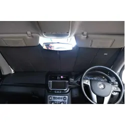 Holden Commodore/Calais Sedan/Wagon/Ute 4th Generation Front Windscreen Sun Shade (VE; 2006-2013)