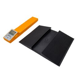 Aussie Traveller 1500kg Digital Wheel Weight Scale inc Ramp Pair