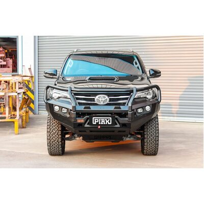 Piak Elite Post Bar To Suit Fortuner 2017 With Orange Recovery Points and Black Under Body Protection