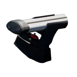 Yakima ThruBar 120cm Silver Pair (S16Y) To Suit Holden Commodore VF 06/2013-03/2017