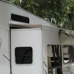 Aussie Traveller Awning Slideout 5.28 x 1m Wall Mount Black