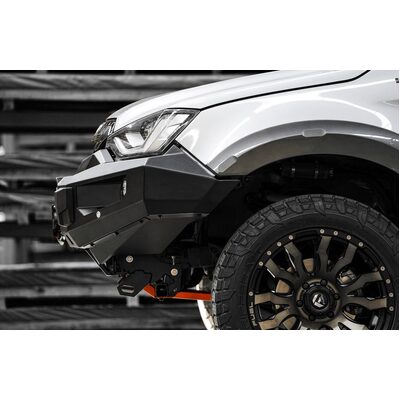 Piak Elite No Loop To Suit Hilux 2020 Onwards With Orange Recovery Points and Black Underbody Protection