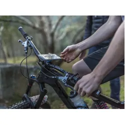 Quad Lock Mag Poncho Iphone 15 Pro