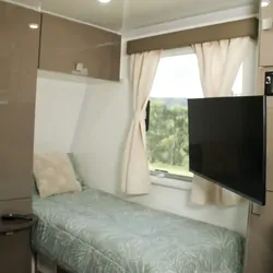 RV Media Full HD LED Smart TV w/ Built In DVD Player 32in