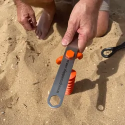 Ground Dogs Hand Tool