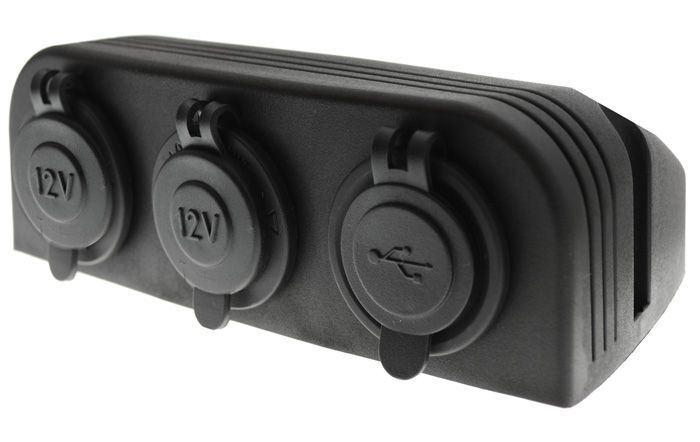 3 Way Surface Mount Socket With 2 X Cigarette Sockets & 1 X Usb Socket