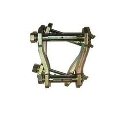 Greasable Shackle Pair, to suit Toyota Landcruiser 78,79 Series