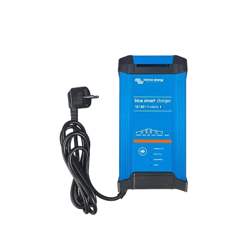 Blue Smart Ip22 Charger 12/30 (1)