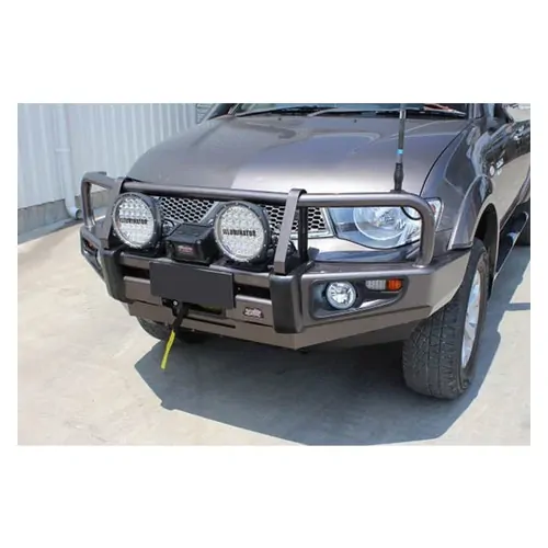 Dobinsons Black Deluxe Bullbar to Suit Mitsubishi Triton MN 09/2009-2015