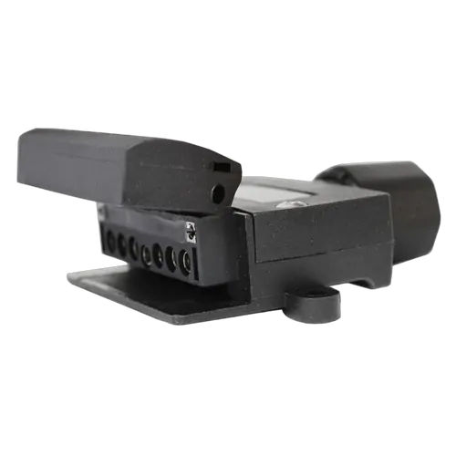 7 Pin Flat Trailer Socket Reed Switch For N/O Circuits Nickel Plated Terminals